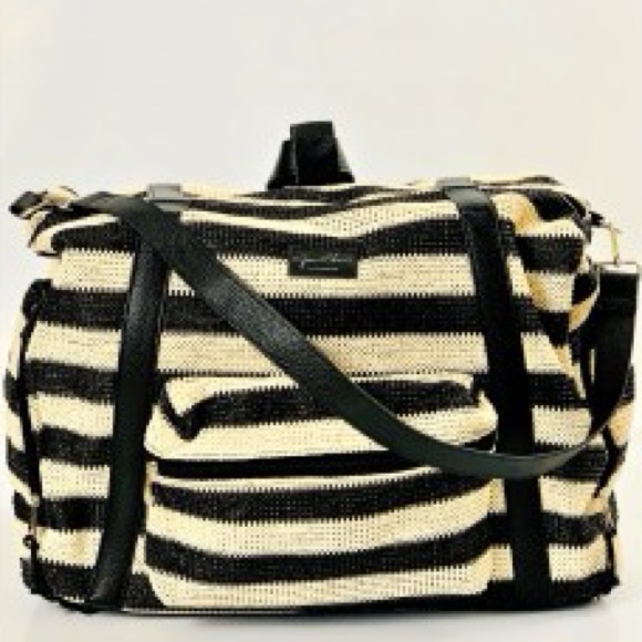 JCLA Other - Jeanne Chinn FURRARI CONVERTIBLE BACKPACK DE-LUXE luxury pet carrier